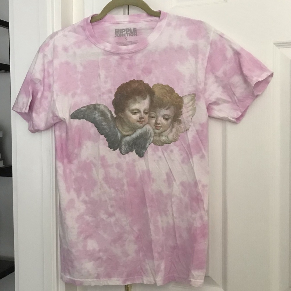 Tie-dye angel t-shirt